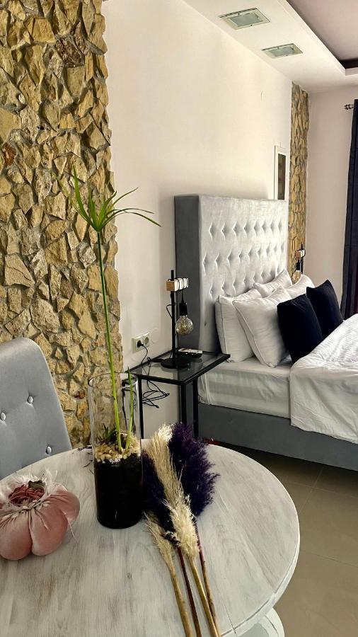 Knd Living Concept - Studio Heraklion  Bagian luar foto